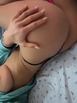 rebyreby11 online show from March 24, 6:24 am