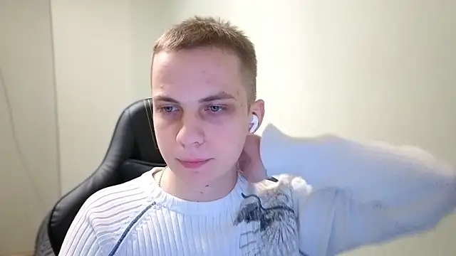 Snapshot of Markooaa chatting on March 25, 7:02 pm Markooaa online show from March 25, 7:02 pm