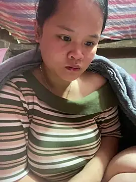 Snapshot of Thanhhuyen001 chatting on December 20, 4:59 am Thanhhuyen001 online show from December 20, 4:59 am