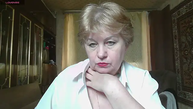 Casey peach online show from May 15, 8:12 am