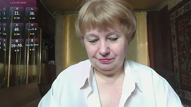 Casey peach online show from April 26, 1:30 pm
