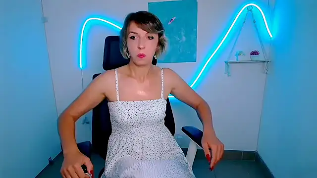 Snapshot of Lana_Foxyy chatting on July 13, 11:42 am Lana Foxyy online show from July 13, 11:42 am