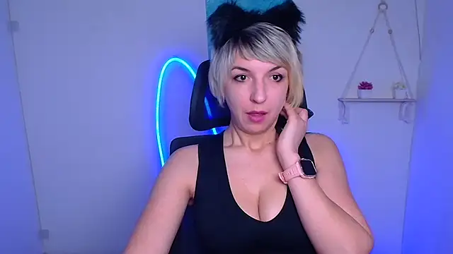 Lana Foxyy online show from February 7, 12:57 pm