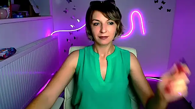 Snapshot of Lana_Foxyy chatting on July 16, 5:37 am Lana Foxyy online show from July 16, 5:37 am