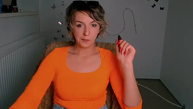 Snapshot of Lana_Foxyy chatting on June 17, 11:53 am Lana Foxyy online show from June 17, 11:53 am