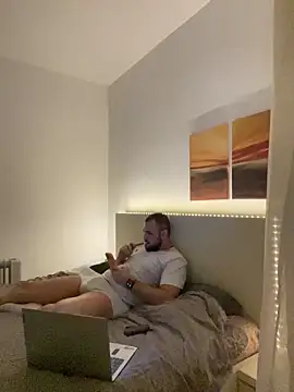 LunaFoxTip online show from March 2, 5:20 pm