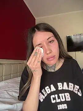 saphirafox online show from March 24, 1:44 pm