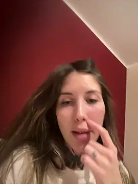 saphirafox online show from March 15, 6:26 pm