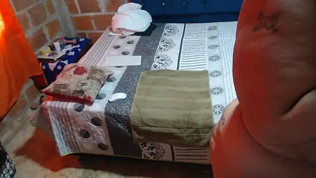 Real sexy online show from May 24, 12:27 pm