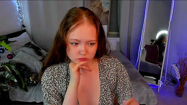 Yennefer   online show from January 8, 3:40 pm