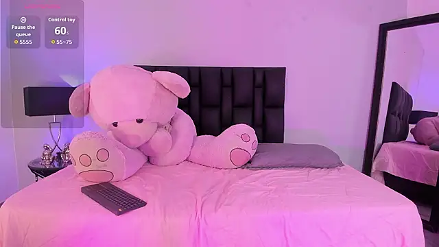 Kloebaby  online show from March 3, 8:49 pm
