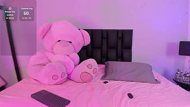 Kloebaby  online show from March 7, 9:42 pm