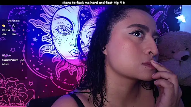Snapshot of sofitabares_ chatting on May 14, 7:33 pm sofitabares online show from May 14, 7:33 pm