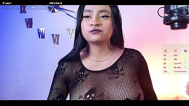 sofitabares  online show from March 28, 8:54 pm