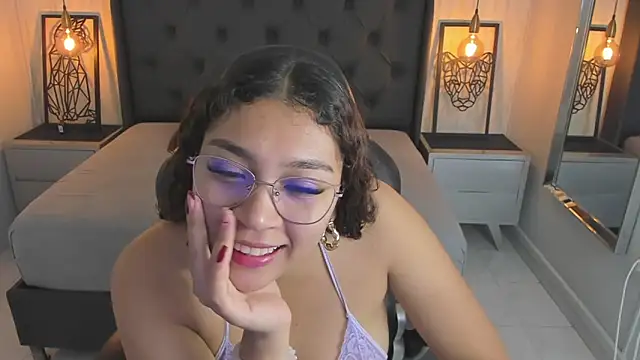 angelinemore online show from February 18, 7:21 pm