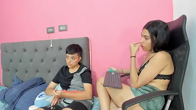 ariloe quintero online show from March 21, 9:08 pm