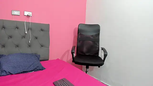 ariloe quintero online show from March 31, 10:23 pm