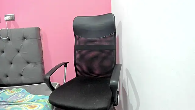 ariloe quintero online show from March 27, 1:12 pm