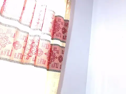 litte ebonyx online show from December 21, 7:15 pm