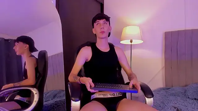 im thomass online show from February 6, 12:45 pm