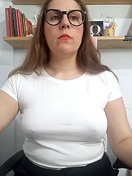 SofiEsteves online show from April 9, 12:33 pm