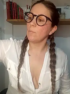 SofiEsteves online show from June 18, 5:29 pm