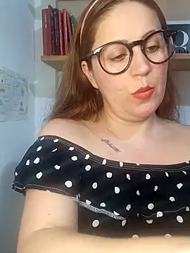 SofiEsteves online show from June 9, 1:56 pm