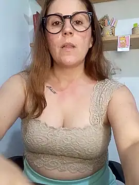 SofiEsteves online show from January 16, 2:10 pm