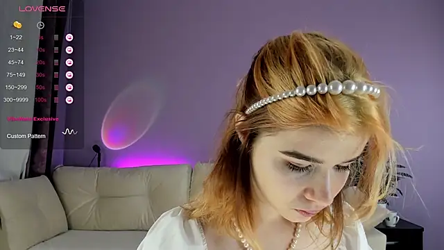 EilinWood online show from January 18, 2:31 pm