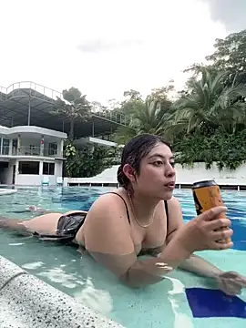 justmariee online show from March 19, 11:05 pm