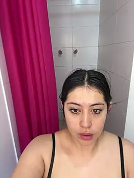 justmariee online show from January 14, 4:32 pm