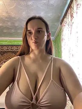 Snapshot of HarychaLysichka chatting on June 17, 12:37 pm HarychaLysichka online show from June 17, 12:37 pm