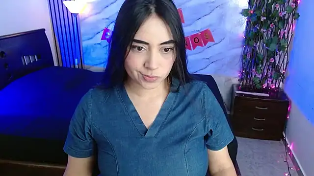 latin mommy  online show from February 21, 2:08 pm