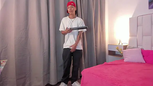 AndyKings 1 online show from April 2, 3:57 am