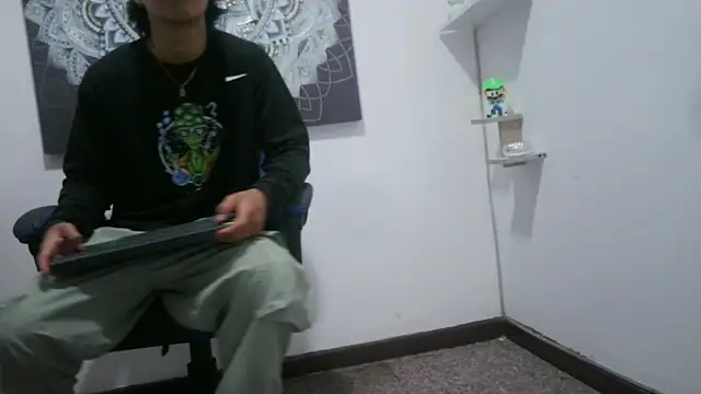 AndyKings 1 online show from April 13, 3:43 am