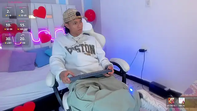 AndyKings 1 online show from February 15, 3:40 am