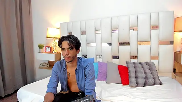 AndyKings 1 online show from April 16, 4:13 am