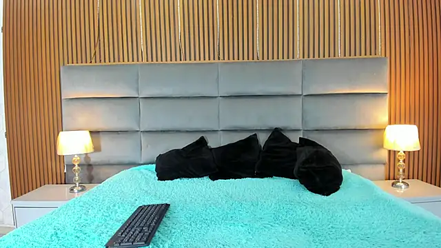 VictoriaKyros online show from April 2, 2:19 am