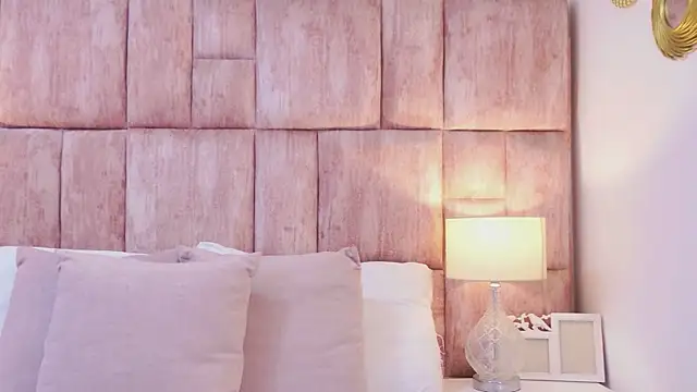 ScarlettFoox online show from April 8, 12:17 pm