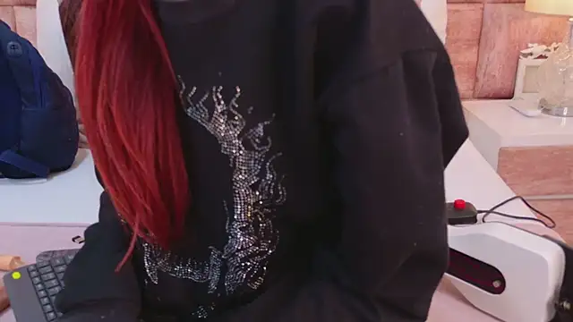 ScarlettFoox online show from February 26, 12:05 pm