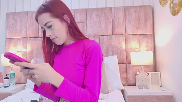 ScarlettFoox online show from March 24, 12:05 pm