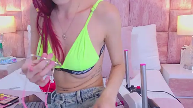 ScarlettFoox online show from March 13, 2:11 pm