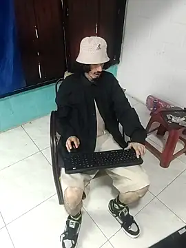 sk8-boy online show from February 13, 1:00 pm