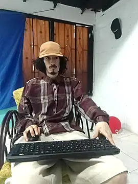 sk8-boy online show from February 15, 4:06 pm