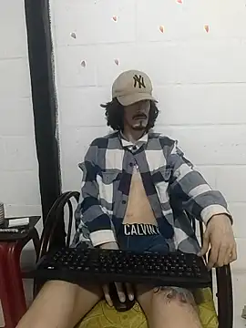 sk8-boy online show from February 25, 1:22 pm