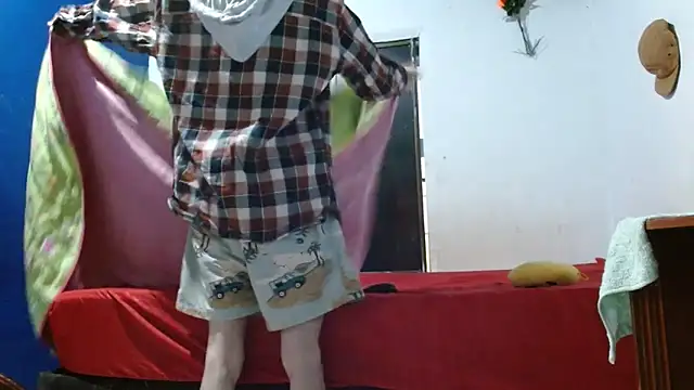 Snapshot of sk8-boy chatting on May 23, 1:10 pm sk8-boy online show from May 23, 1:10 pm
