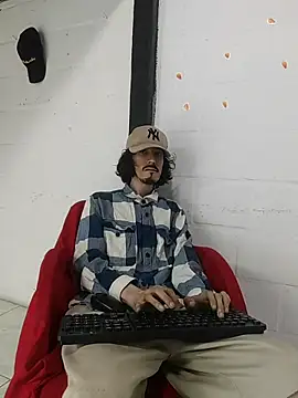 Snapshot of sk8-boy chatting on May 7, 4:10 pm sk8-boy online show from May 7, 4:10 pm