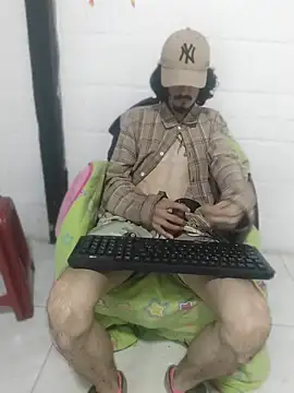 sk8-boy online show from March 18, 1:57 pm