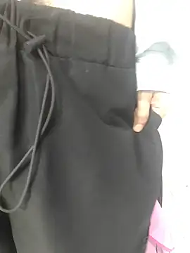 sk8-boy online show from March 13, 2:33 pm