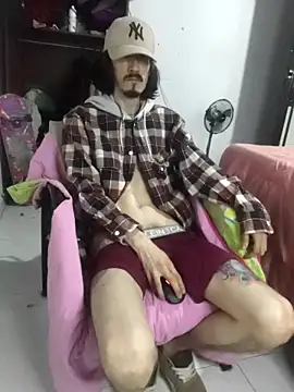 sk8-boy online show from March 11, 1:27 pm